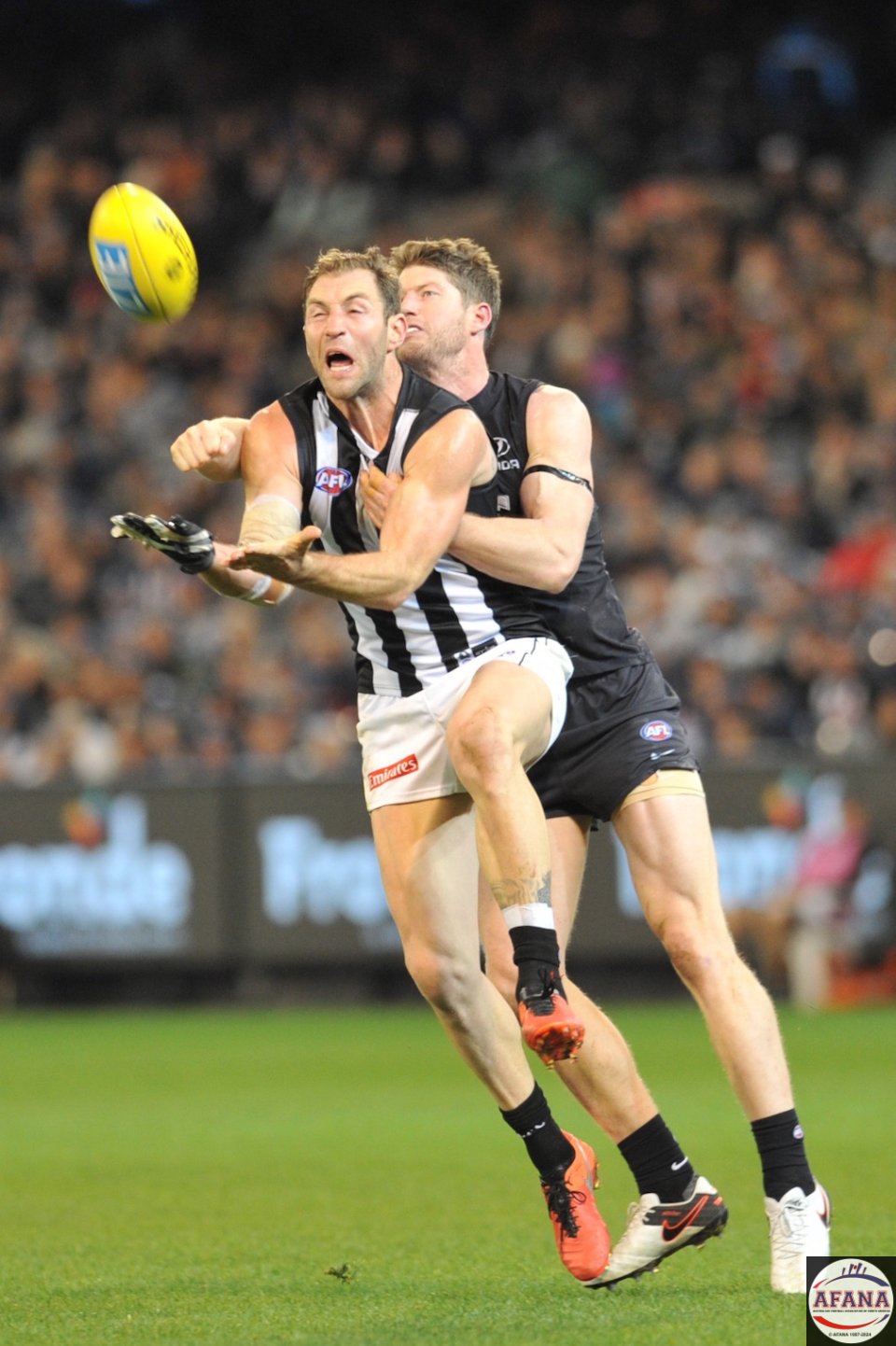 Cloke marks in front of Sam Rowe