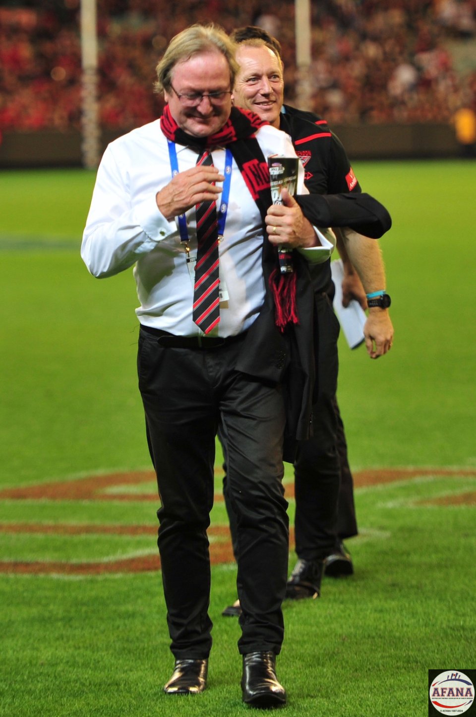 Kevin Sheedy is exstatic after the Bombers win