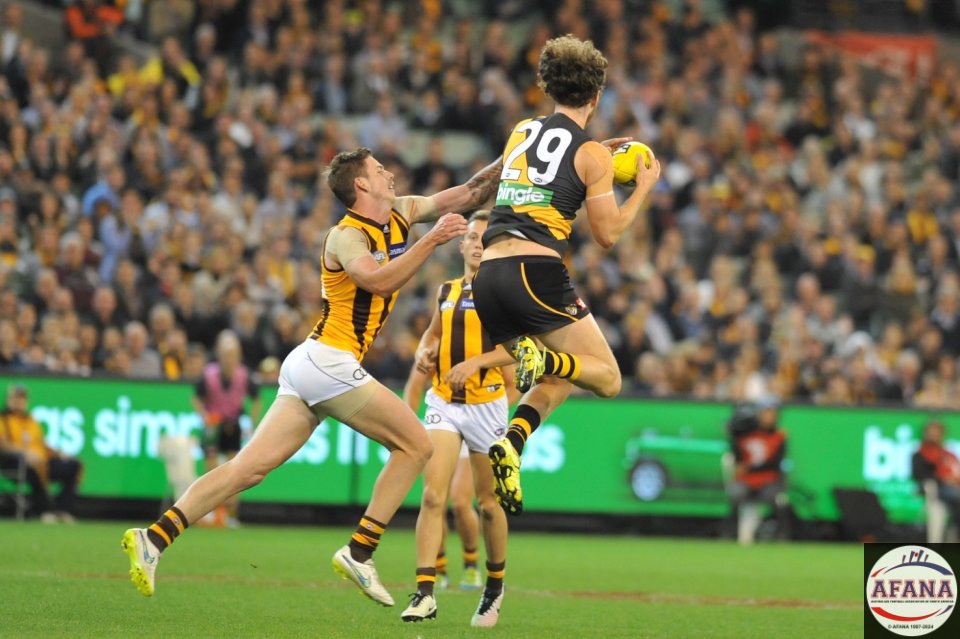Vickery marks in the opening minute